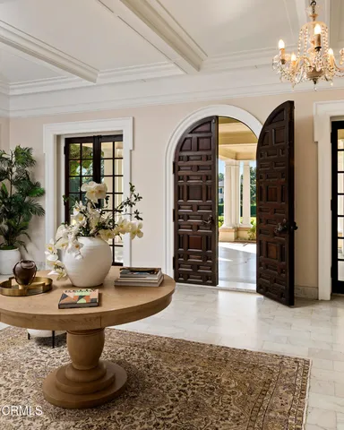 $12,000,000 | 1230 South Oakland Avenue, Pasadena, CA 91106