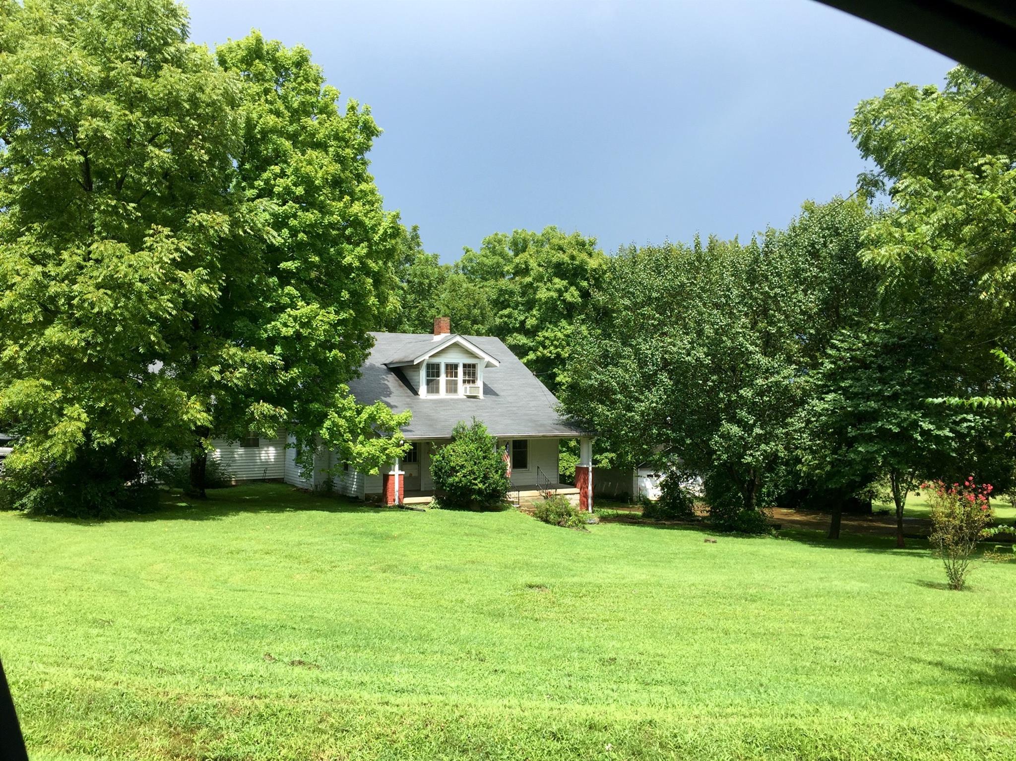 128 East Campbell Road Madison, TN 37115 - Photo 1 of 26 Side entry two car garage was an addition.