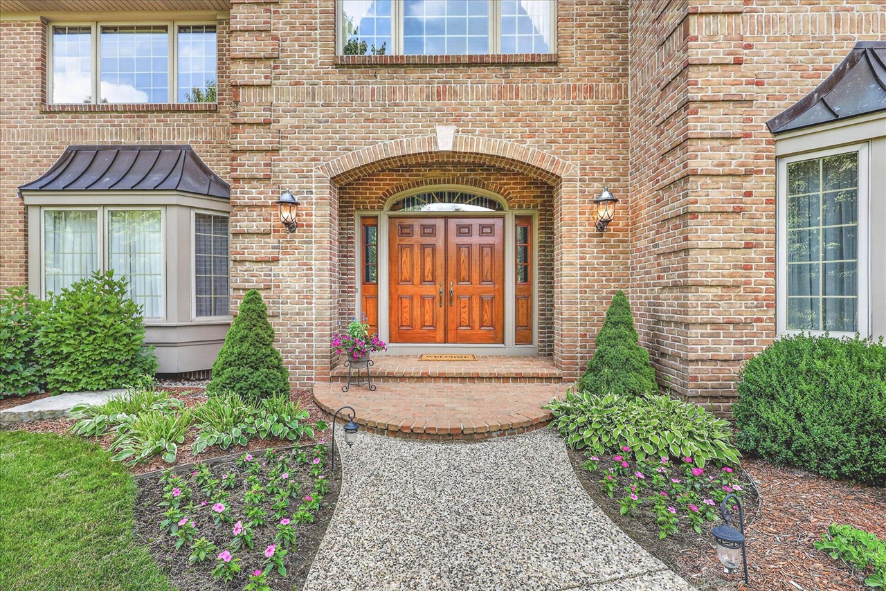 9425 Ravine Ridge Drive Southeast Caledonia, MI 49316 - Photo 6 of 91 Gallery Image 6
