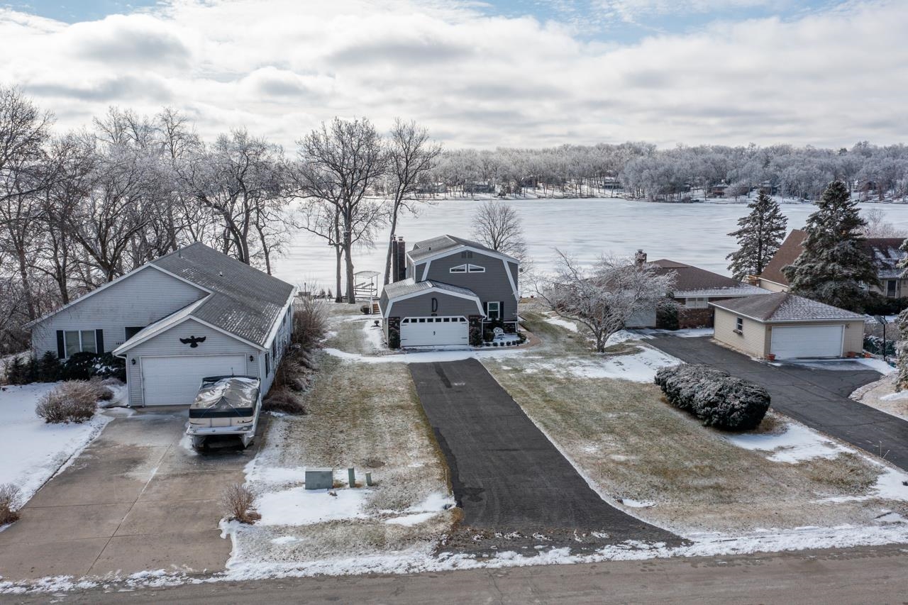 1435 Pier Drive Lake Summerset, IL 61019 - Photo 2 of 35 a view of a terrace with sitting area