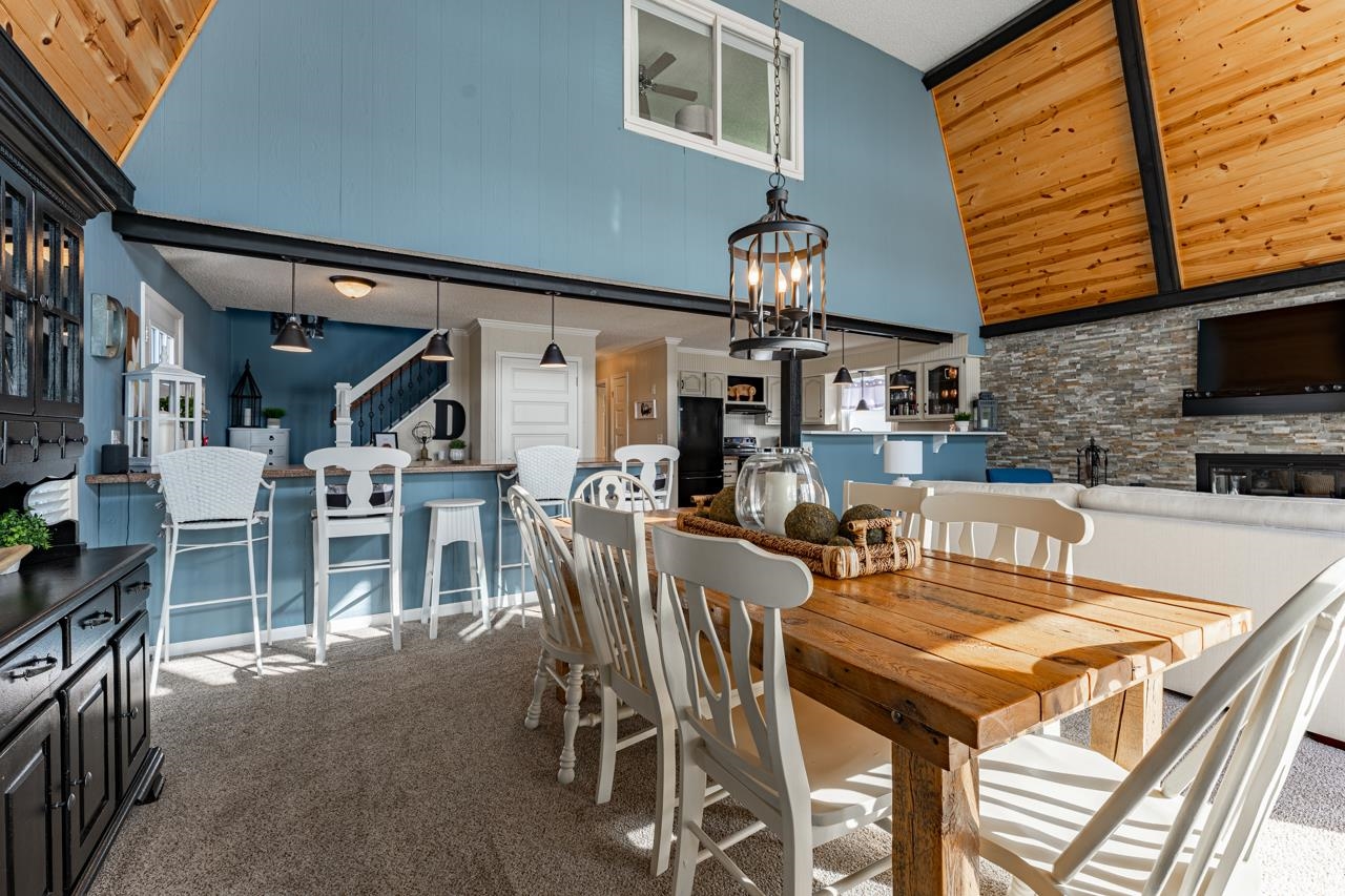 1435 Pier Drive Lake Summerset, IL 61019 - Photo 5 of 35 a view of a dining room with furniture