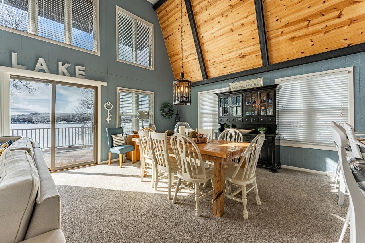 1435 Pier Drive Lake Summerset, IL 61019 - Photo 7 of 35 a view of a patio with table and chairs