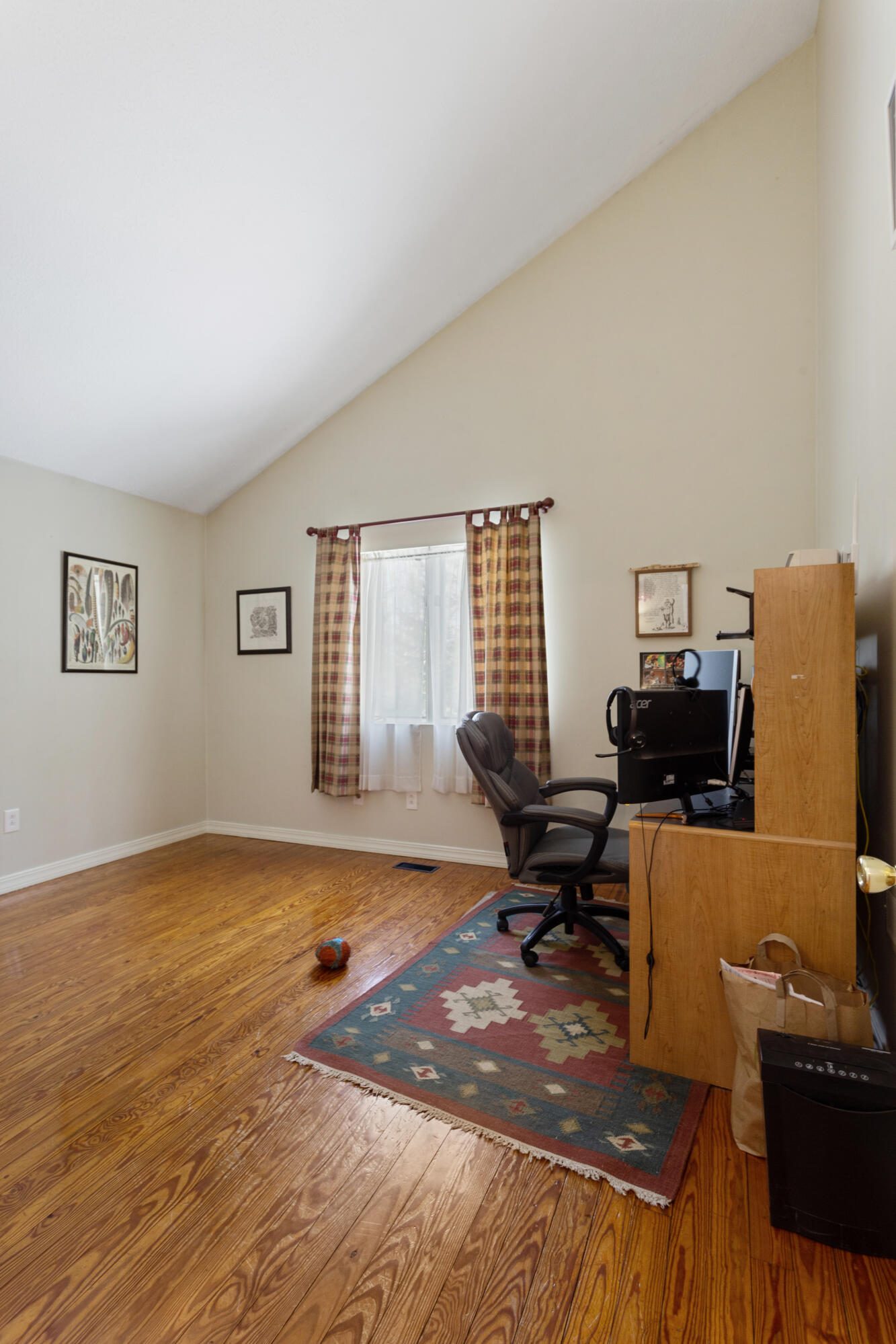 752 Crooked Road Bar Harbor, ME 04609 - Photo 15 of 47 Bed1_2