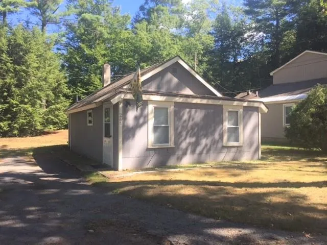 $1,300 | 241 Squantum Road, Jaffrey, NH 03452