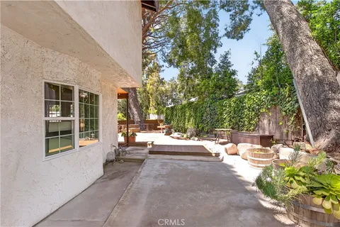 $1,828,000 | 5625 Terrace Drive, La Crescenta, CA 91214