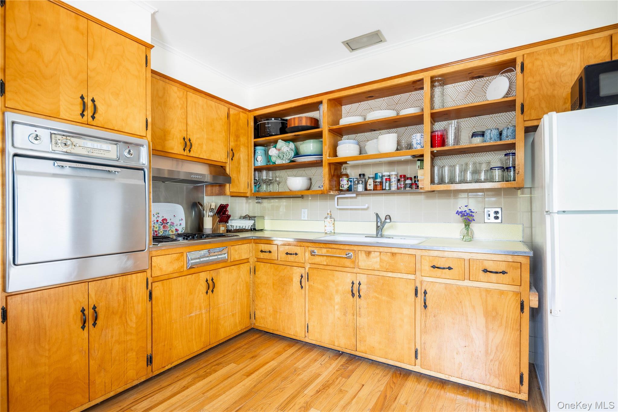 145 Founders Path Southold, NY 11971 - Photo 6 of 20 Kitchen