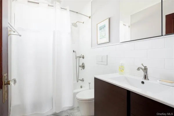 $5,000 | 145 Founders Path, Southold, NY 11971