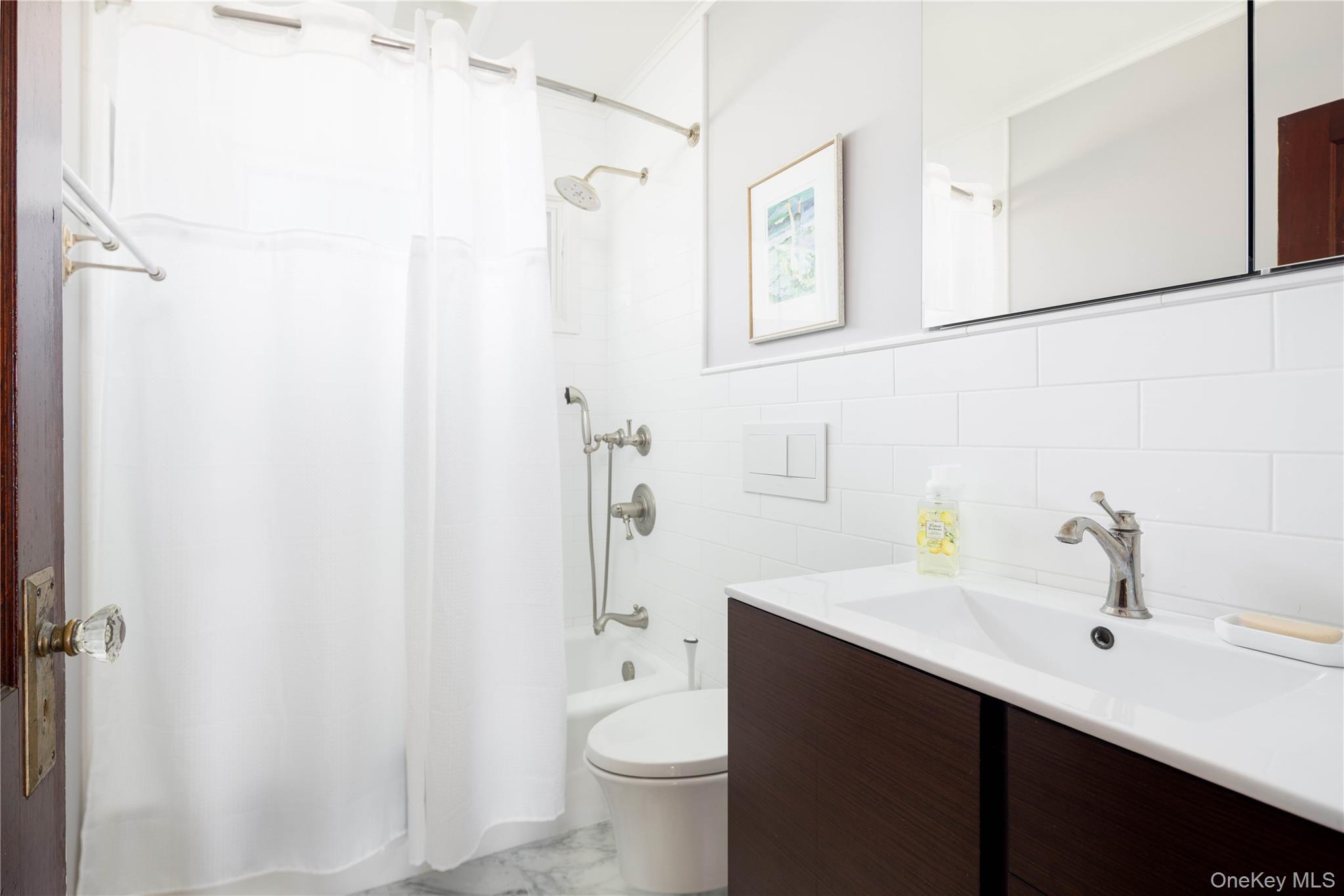 145 Founders Path Southold, NY 11971 - Photo 8 of 20 Full Bath