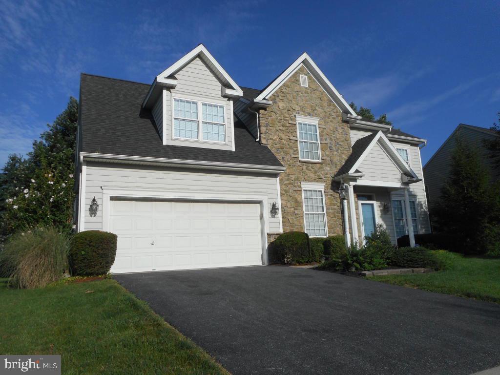276 Squire Lane Lititz, PA 17543 - Photo 2 of 33