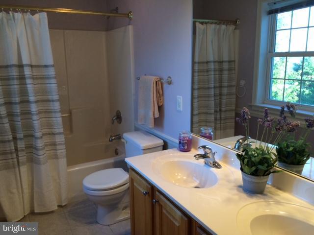 276 Squire Lane Lititz, PA 17543 - Photo 23 of 33