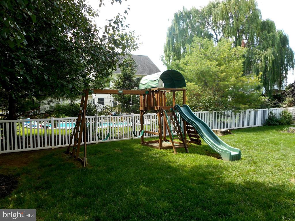 276 Squire Lane Lititz, PA 17543 - Photo 32 of 33