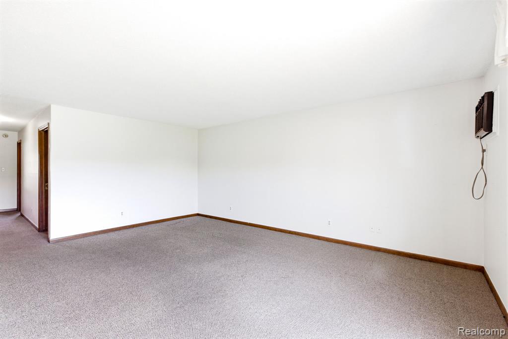 1900 River Road, Unit 2 Marysville, MI 48040 - Photo 14 of 30