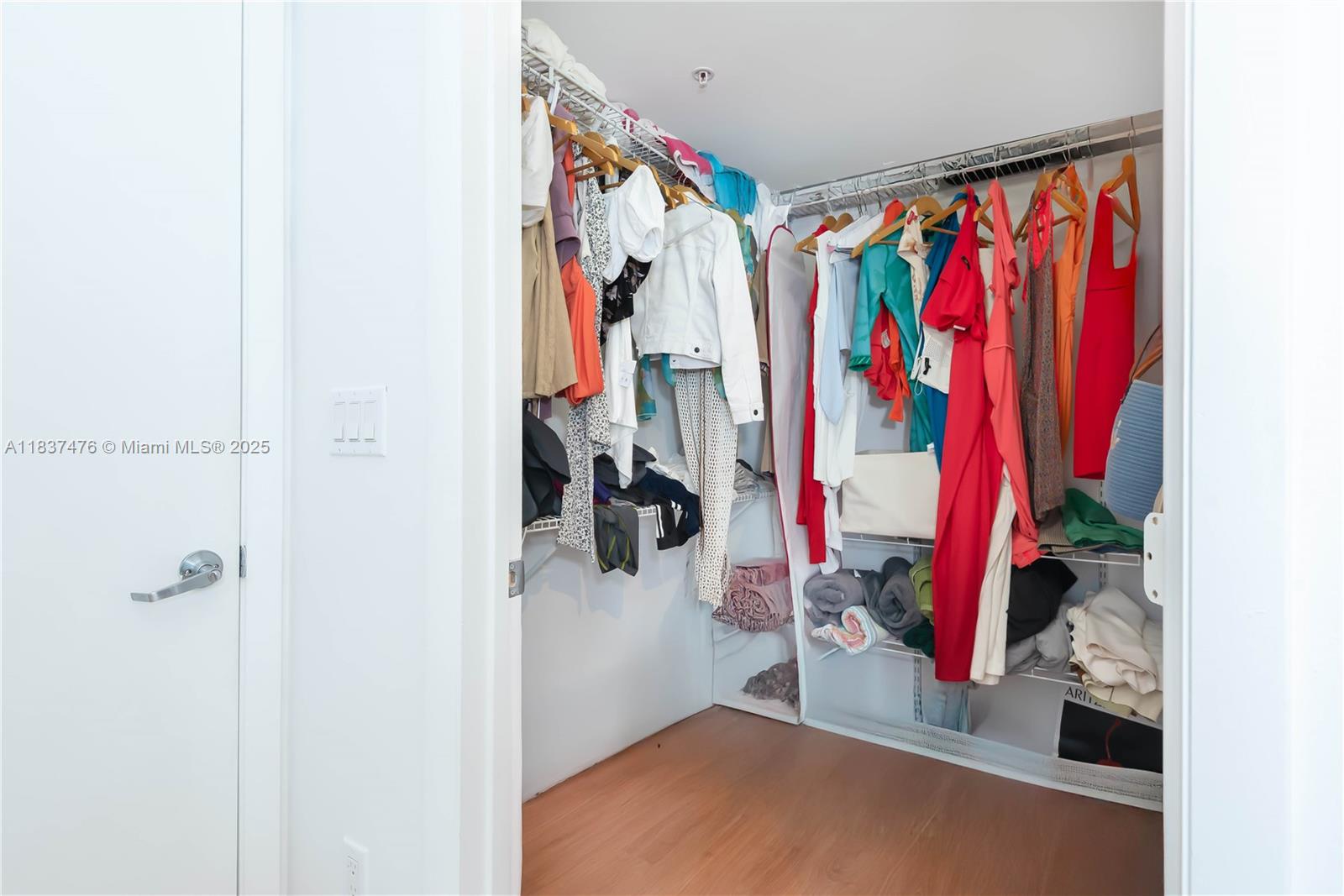 90 Southwest 3rd Street, Unit 2113 Miami, FL 33130 - Photo 18 of 36