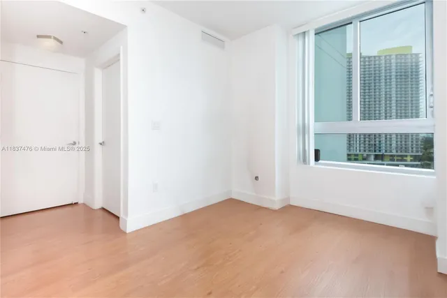 $630,000 | 90 Southwest 3rd Street, Unit 2113, Miami, FL 33130