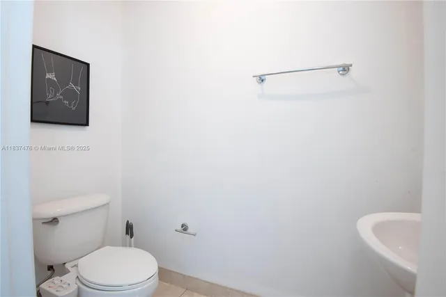 $630,000 | 90 Southwest 3rd Street, Unit 2113, Miami, FL 33130
