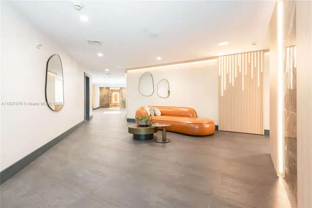 $630,000 | 90 Southwest 3rd Street, Unit 2113, Miami, FL 33130