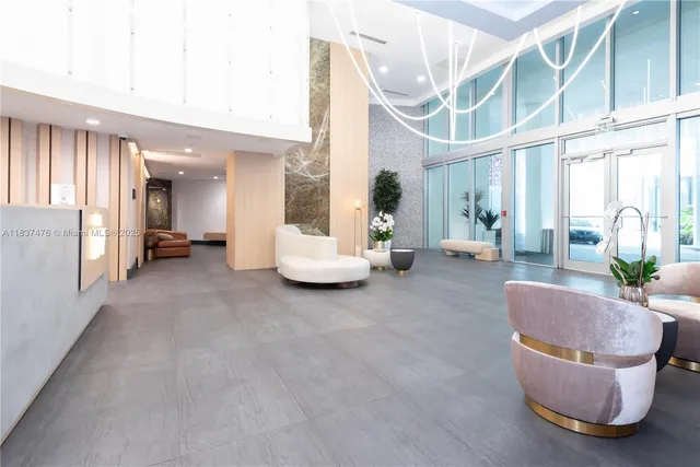 $630,000 | 90 Southwest 3rd Street, Unit 2113, Miami, FL 33130