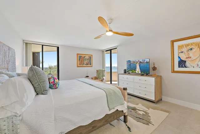 $735,000 | 5070 North Ocean Drive, Unit 4C, Singer Island, FL 33404