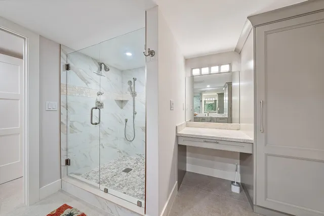 $735,000 | 5070 North Ocean Drive, Unit 4C, Singer Island, FL 33404