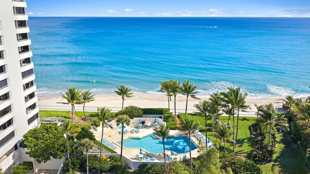 $735,000 | 5070 North Ocean Drive, Unit 4C, Singer Island, FL 33404