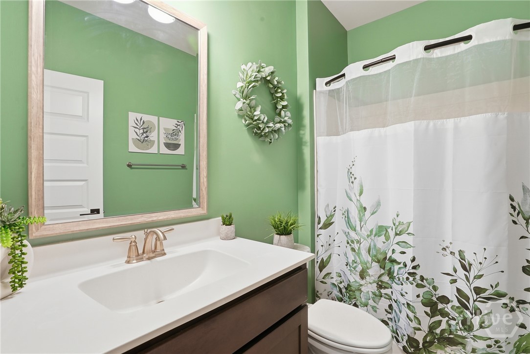 102 Natures Court Pooler, GA 31322 - Photo 16 of 46 Green is NOT this bright