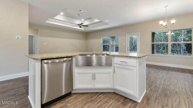 15262 Ridgeview Cove Biloxi, MS 39532 - Photo 13 of 28 Kitchen Island - Open View