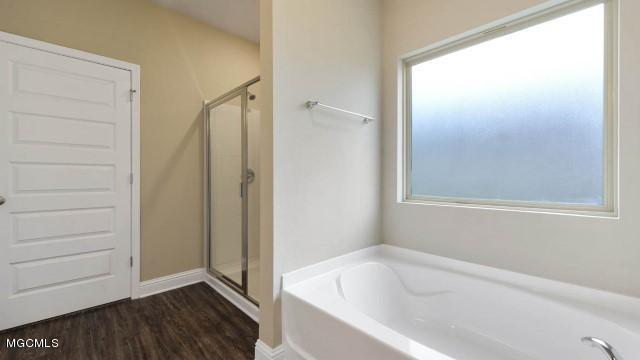 15262 Ridgeview Cove Biloxi, MS 39532 - Photo 18 of 28 Master Suite Bathroom