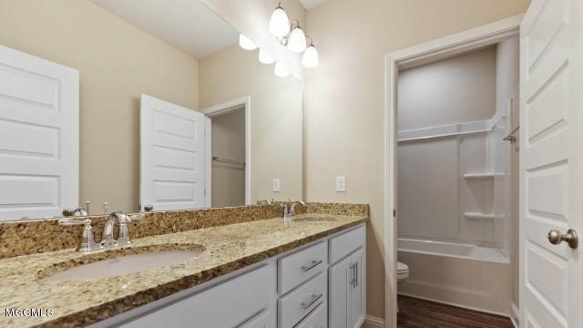 15262 Ridgeview Cove Biloxi, MS 39532 - Photo 26 of 28 Hall Bathroom