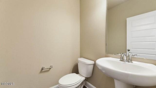15262 Ridgeview Cove Biloxi, MS 39532 - Photo 28 of 28 Powder Room