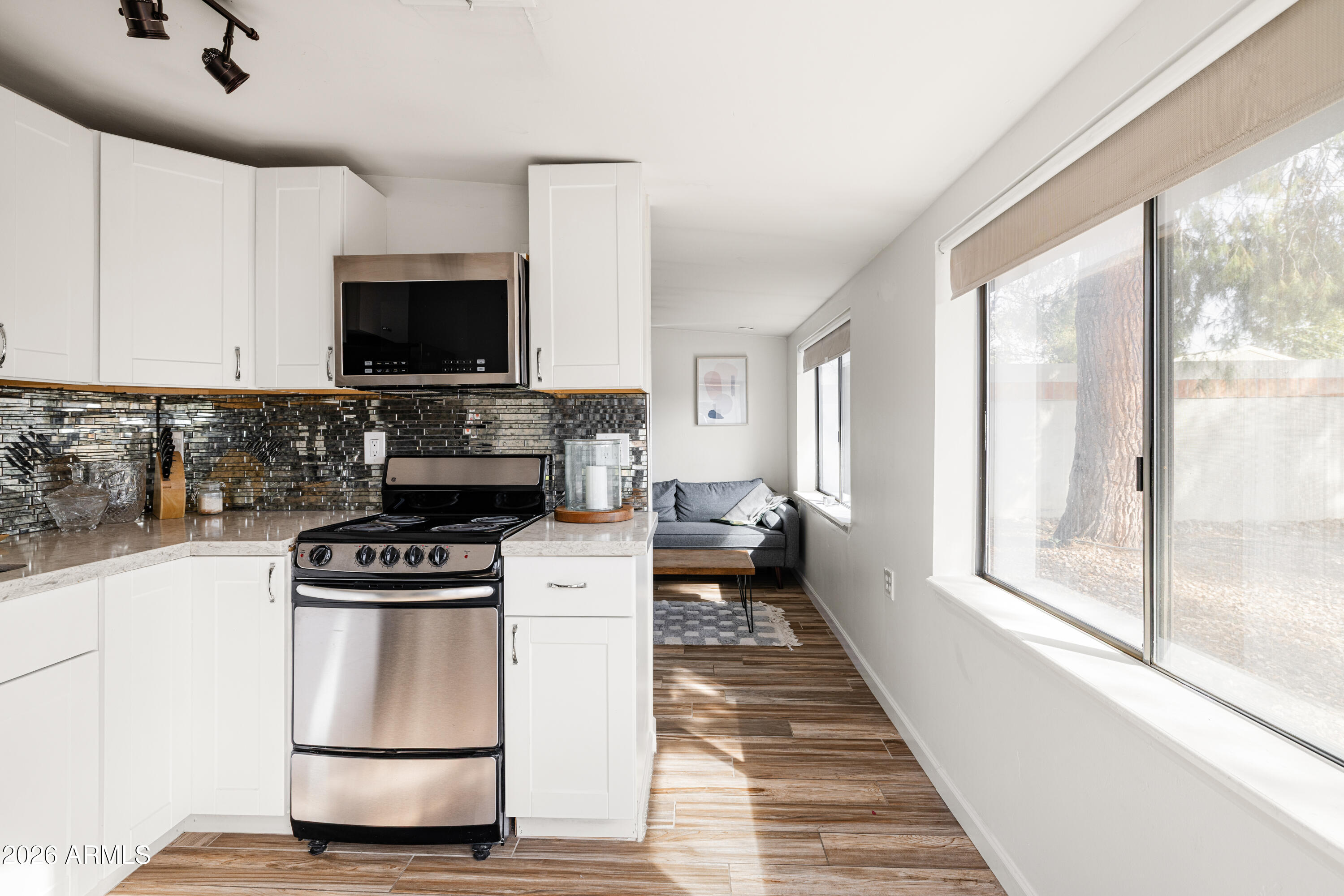 1118 East Colter Street Phoenix, AZ 85014 - Photo 29 of 35 Casita Kitchen Area