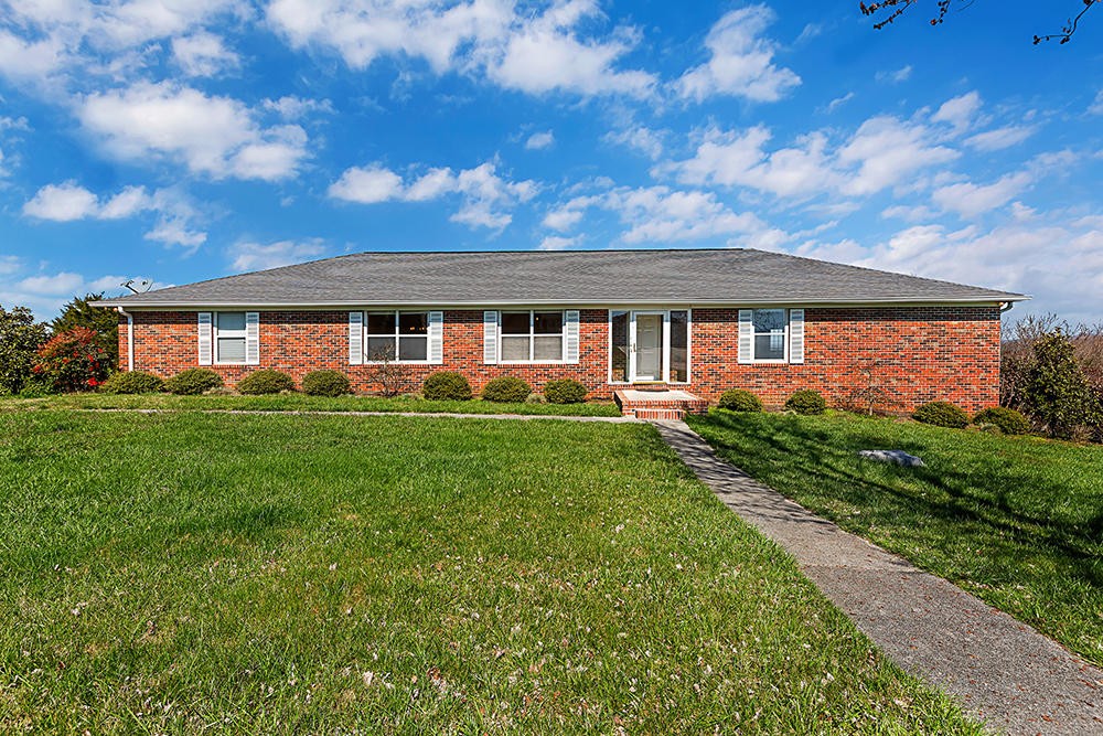 432 Gaut Road Dandridge, TN 37725 - Photo 1 of 38 Gallery Image 1