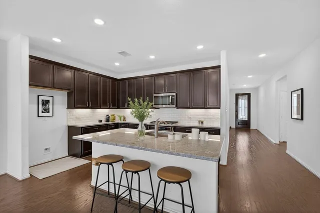 $349,900 | 7822 Wayman Pass, Fulshear, TX 77441