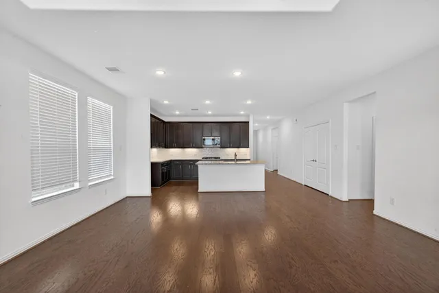 $349,900 | 7822 Wayman Pass, Fulshear, TX 77441