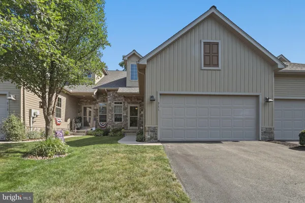 $324,900 | 915 Quail Run Drive, Waynesboro, PA 17268