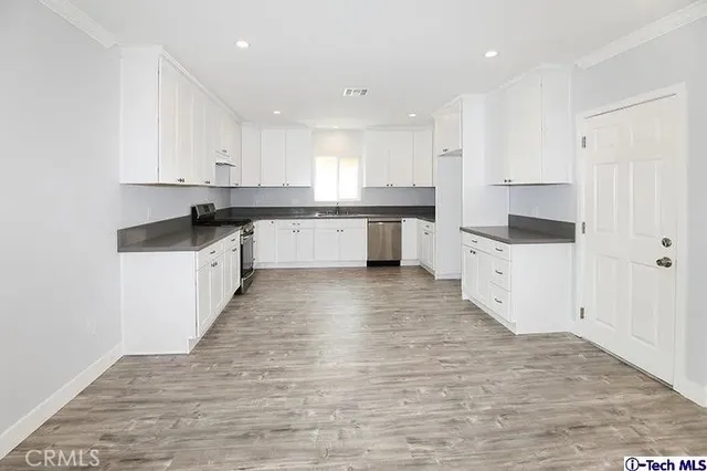 $3,400 | 7435 Collett Avenue, Van Nuys, CA 91406