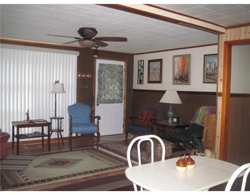 118 Deer Road Loyalhanna, PA 15681 - Photo 3 of 12 Living Room.