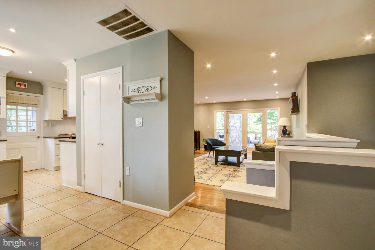 10707 Margate Road Silver Spring, MD 20901 - Photo 30 of 30 Entrance Foyer, open floor plan