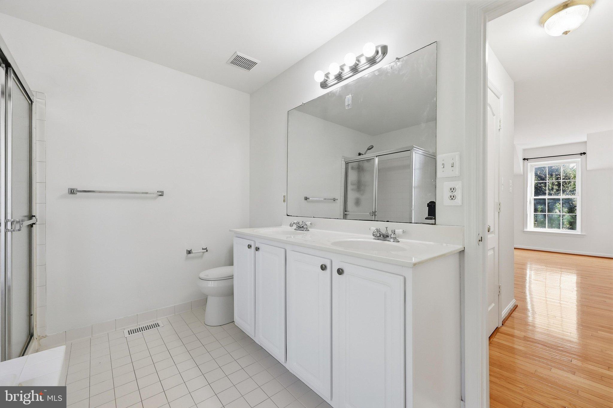 2567 Bear Den Road Frederick, MD 21701 - Photo 29 of 68 Primary Bathroom