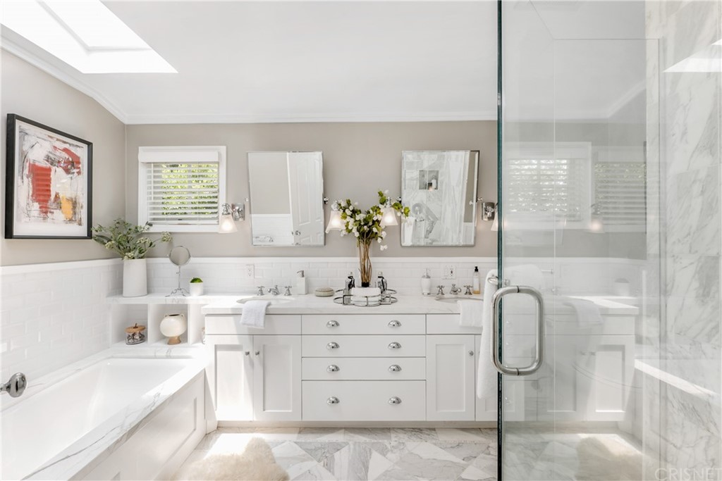 3300 Berry Drive Studio City, CA 91604 - Photo 17 of 35