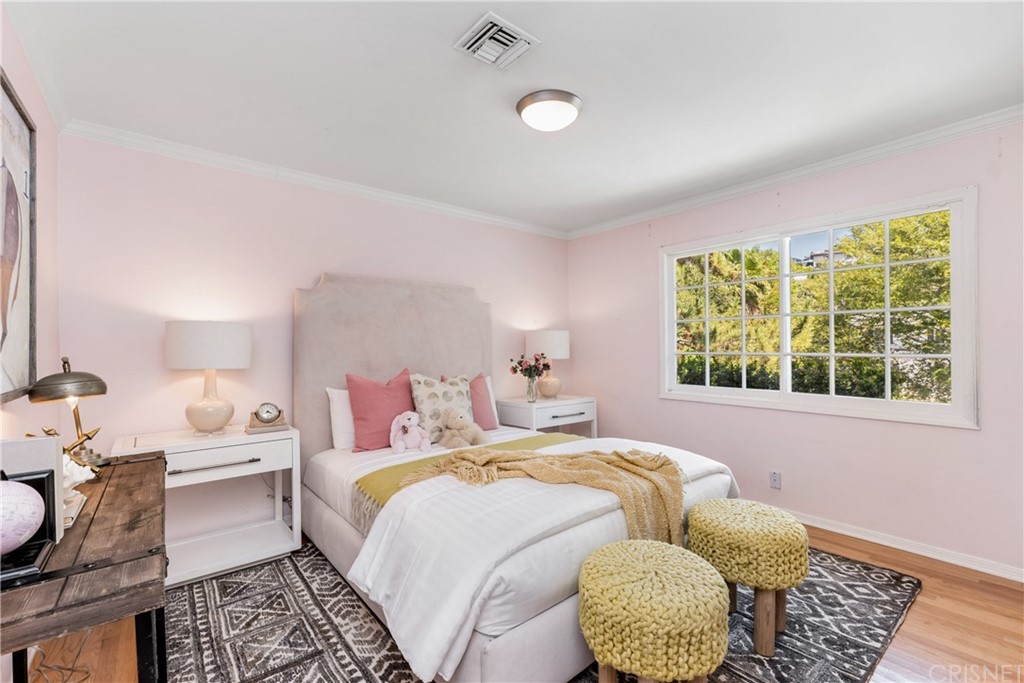 3300 Berry Drive Studio City, CA 91604 - Photo 20 of 35