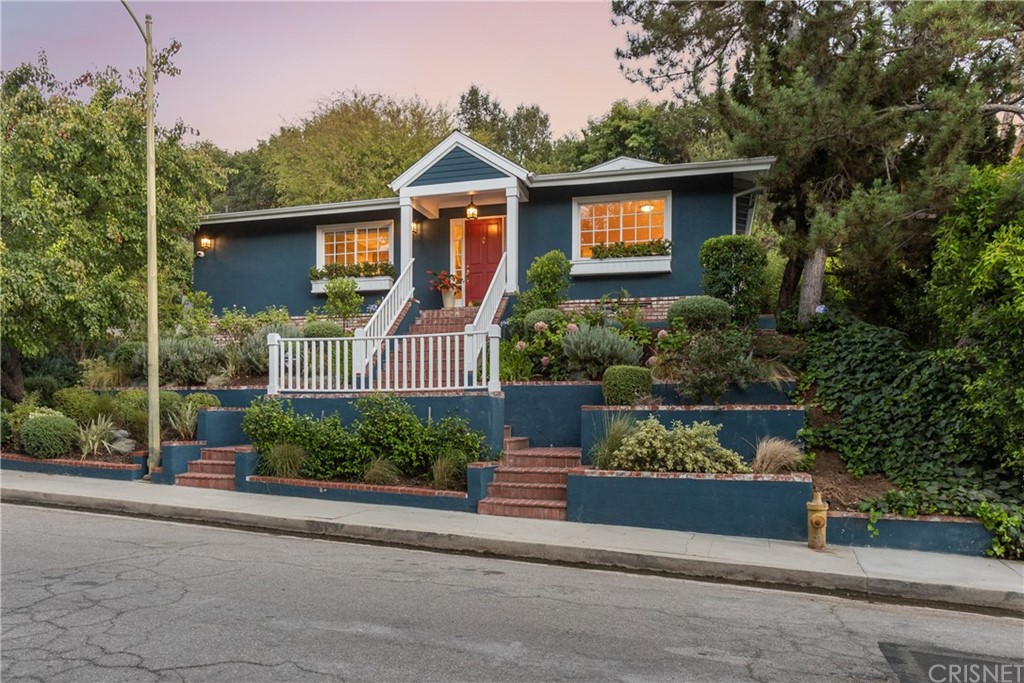 3300 Berry Drive Studio City, CA 91604 - Photo 2 of 35