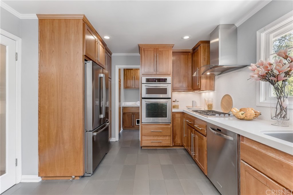 3300 Berry Drive Studio City, CA 91604 - Photo 24 of 35