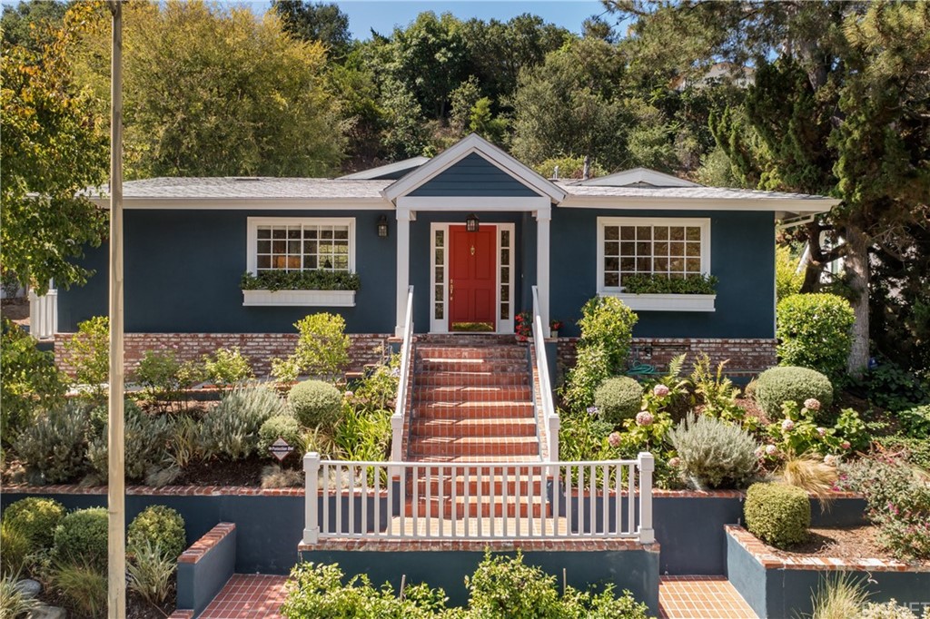 3300 Berry Drive Studio City, CA 91604 - Photo 3 of 35