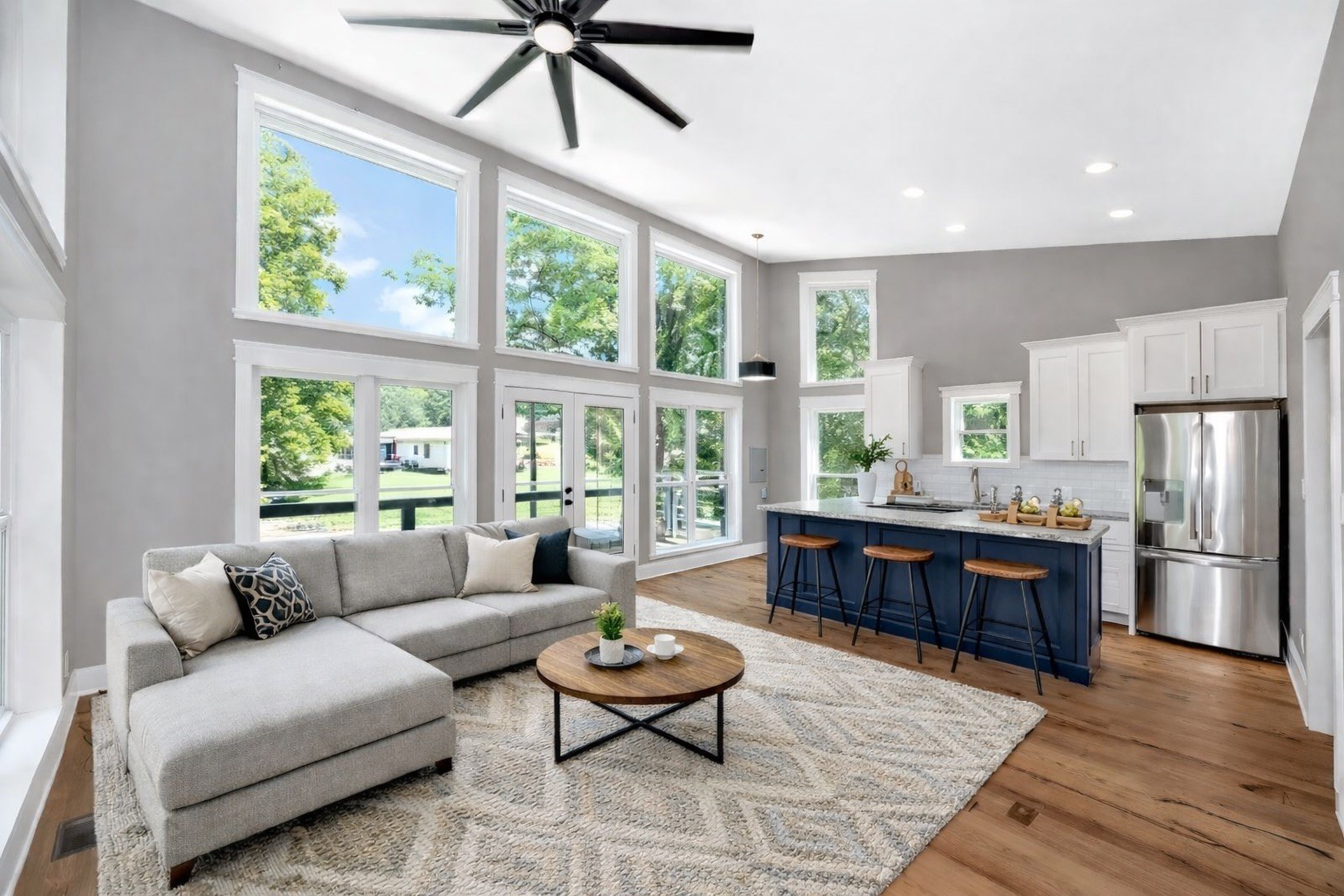 320 Park Street Pulaski, TN 38478 - Photo 35 of 46 a living room with furniture and a large window