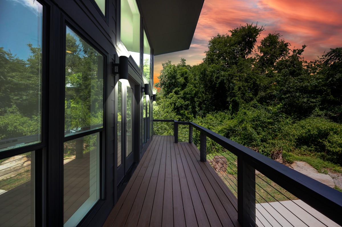 320 Park Street Pulaski, TN 38478 - Photo 45 of 46 a view of balcony with wooden floor and fence