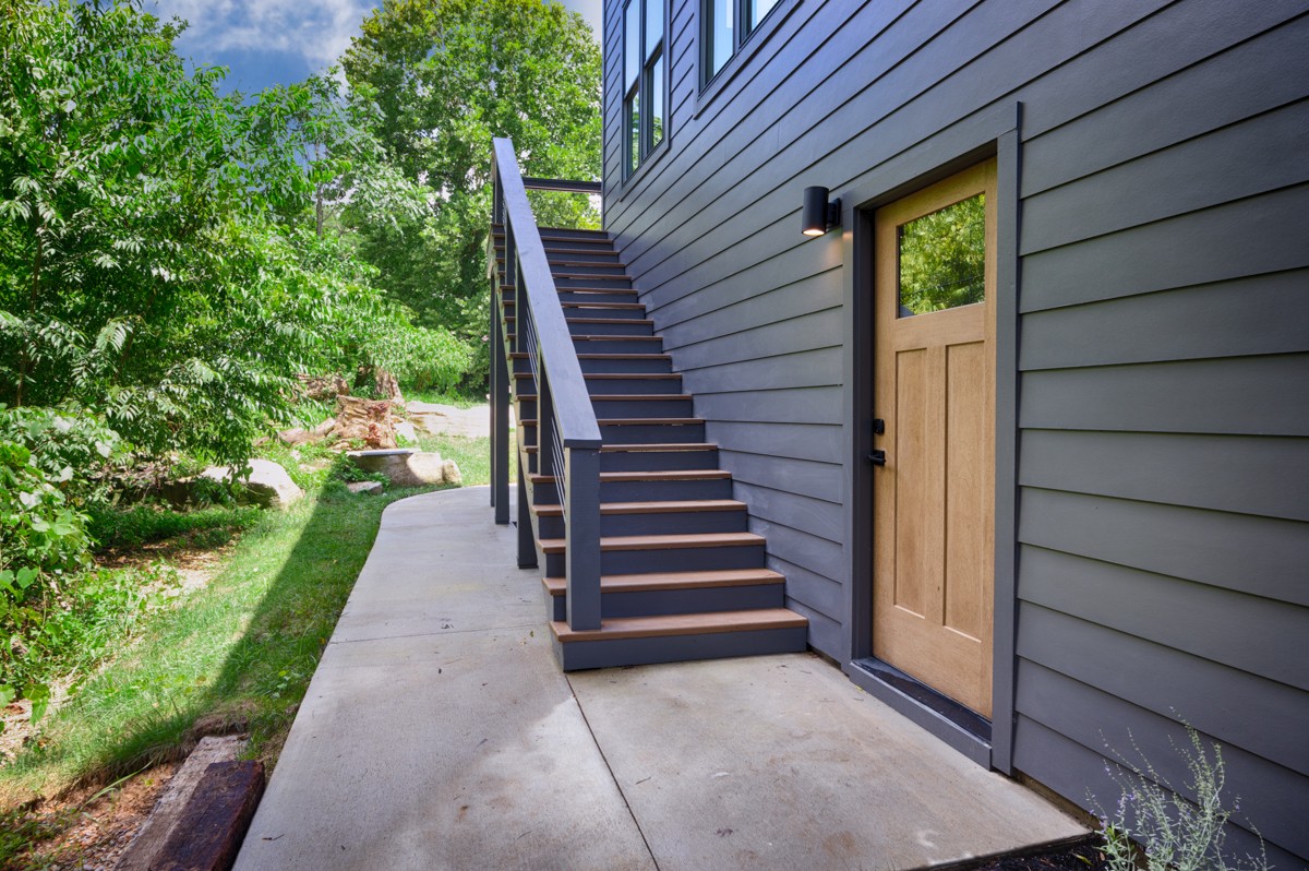 320 Park Street Pulaski, TN 38478 - Photo 5 of 46 a view of a backyard with stairs
