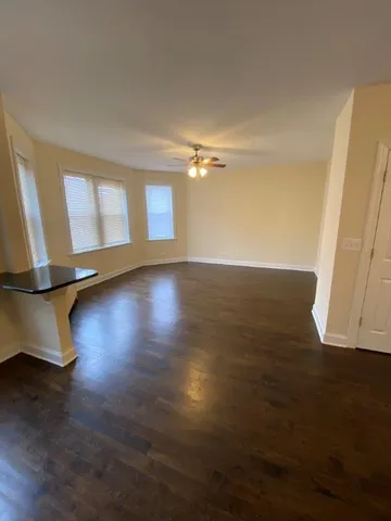 $1,465 | 4540 West George Street, Unit 1, Chicago, IL 60641