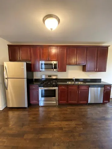 $1,465 | 4540 West George Street, Unit 1, Chicago, IL 60641