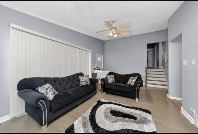 $263,900 | 350 Carey Court, Chicago Heights, IL 60411