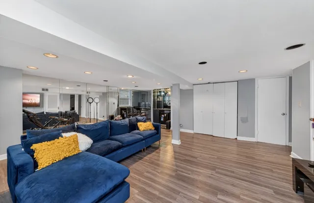 $263,900 | 350 Carey Court, Chicago Heights, IL 60411